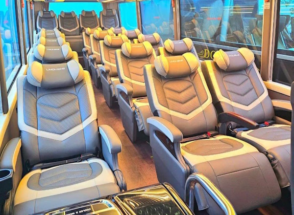 Thuê xe Limousine 18 chỗ đi Lai Châu