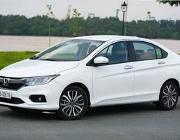 4-Seater Car Rental Hanoi to Dien Bien